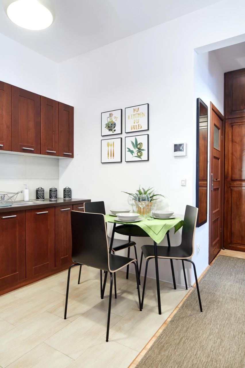 Zoliborz Green Garden Apartment Варшава Екстер'єр фото
